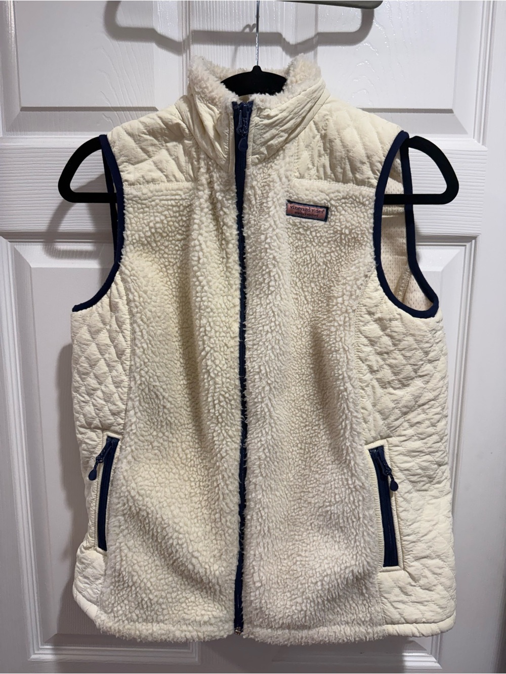 Vineyard Vines Women’s Quilted Sherpa Sea View Full Zip Vest Ivory Cream